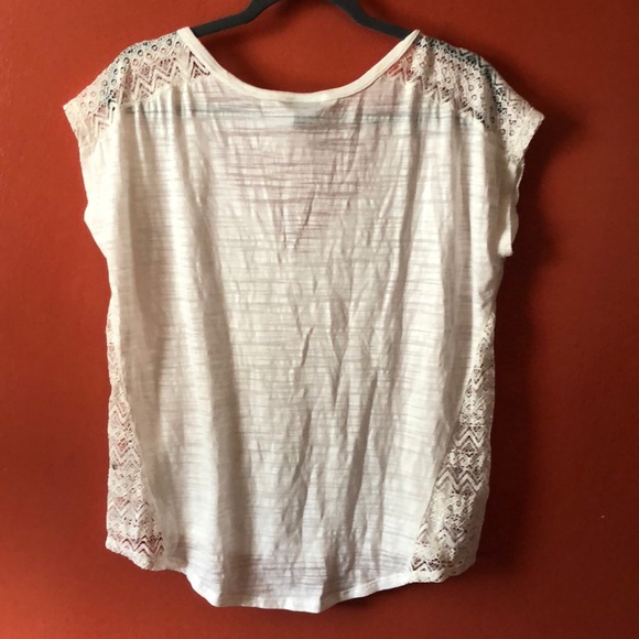 White top - Picture 5 of 5